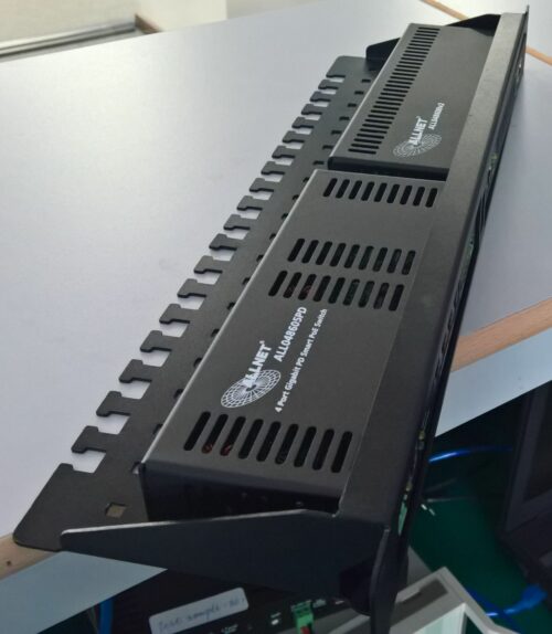 ALLNET Switch Zubehör unmanaged 4 Port Gigabit LT-PoE 90W 19" 1HE Patch Panel – Bild 2